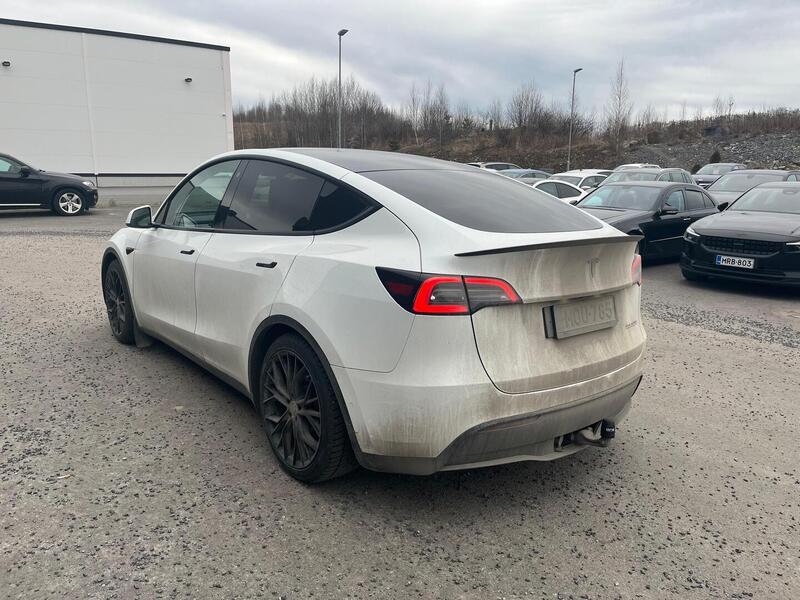 Tesla Model Y vaihtoauto