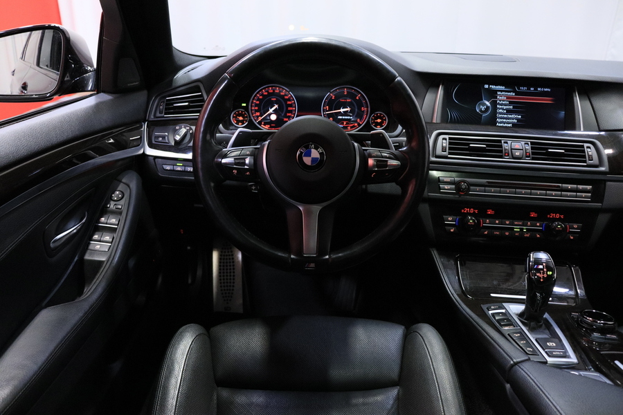 BMW M550d vaihtoauto