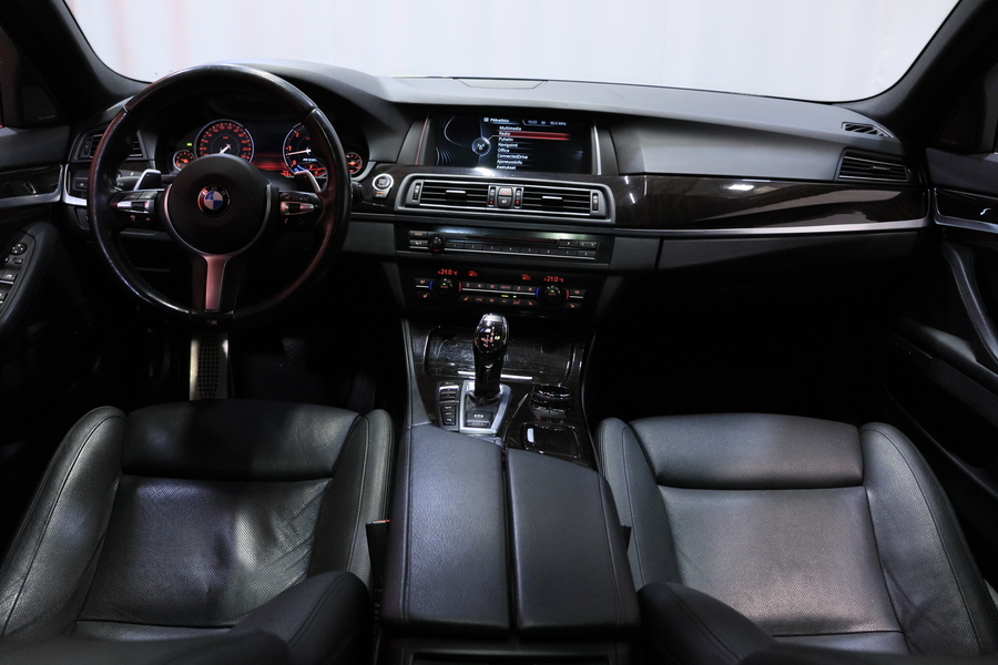 BMW M550d vaihtoauto