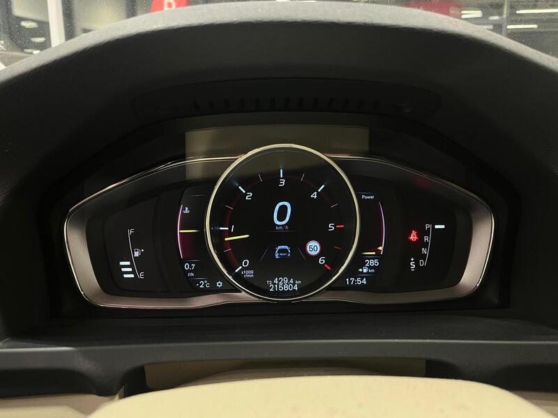 Volvo V60 Cross Country vaihtoauto