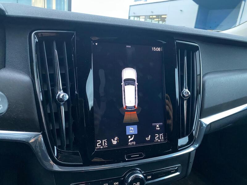 Volvo V90 Cross Country vaihtoauto