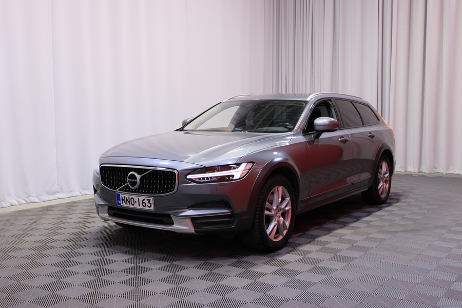 Volvo V90 Cross Country vaihtoauto