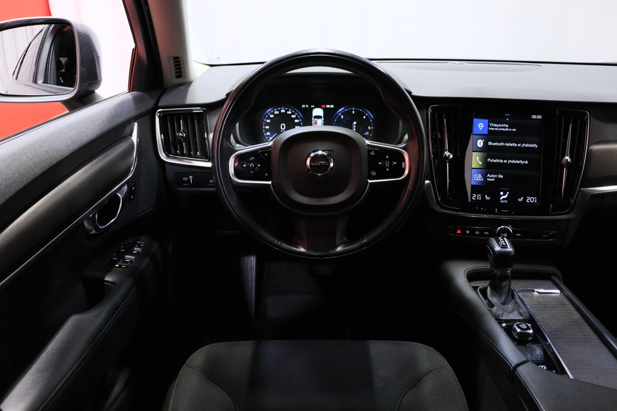 Volvo V90 Cross Country vaihtoauto