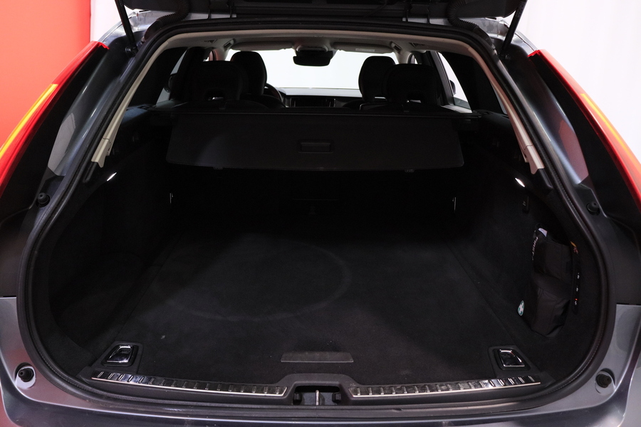 Volvo V90 Cross Country vaihtoauto