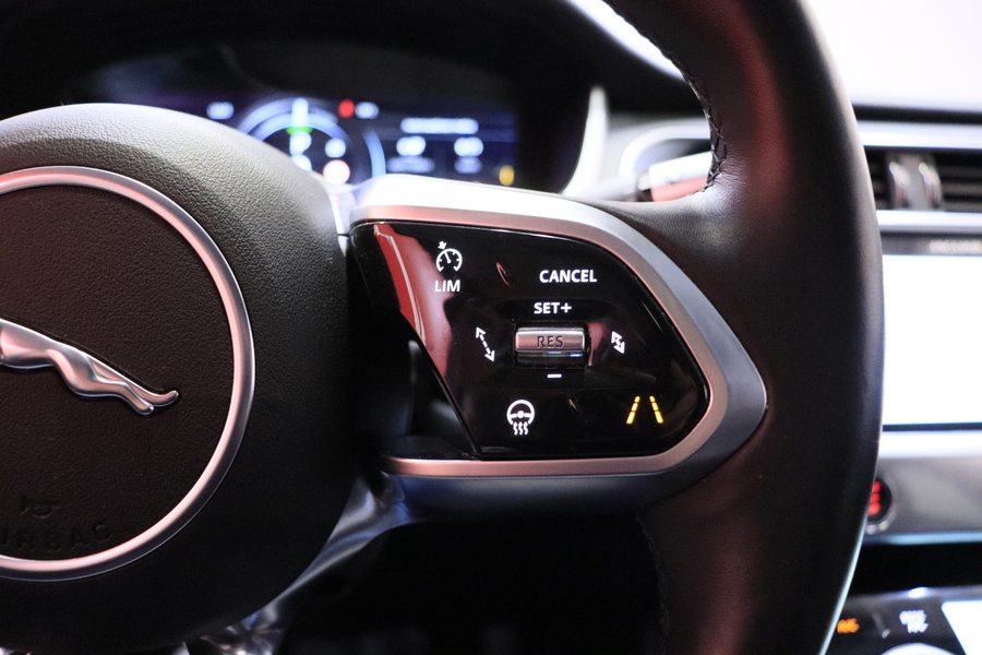 Jaguar I-PACE vaihtoauto