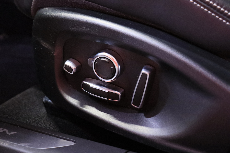 Jaguar I-PACE vaihtoauto