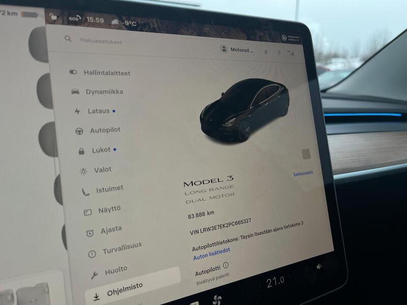 Tesla Model 3 vaihtoauto