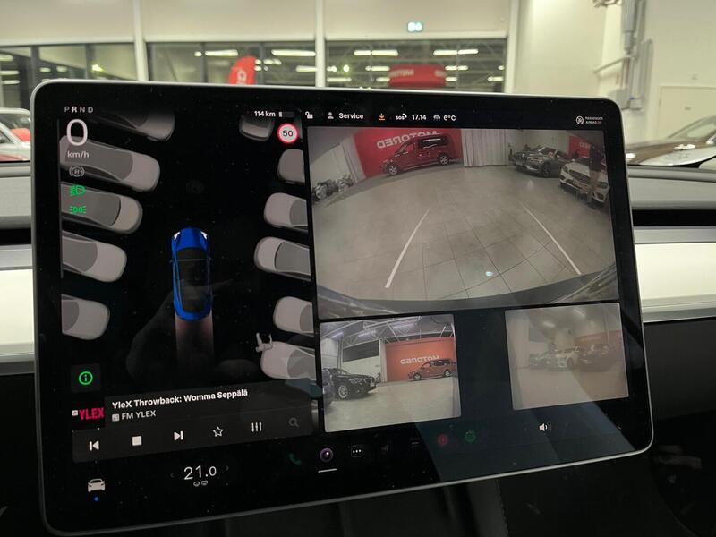 Tesla Model 3 vaihtoauto