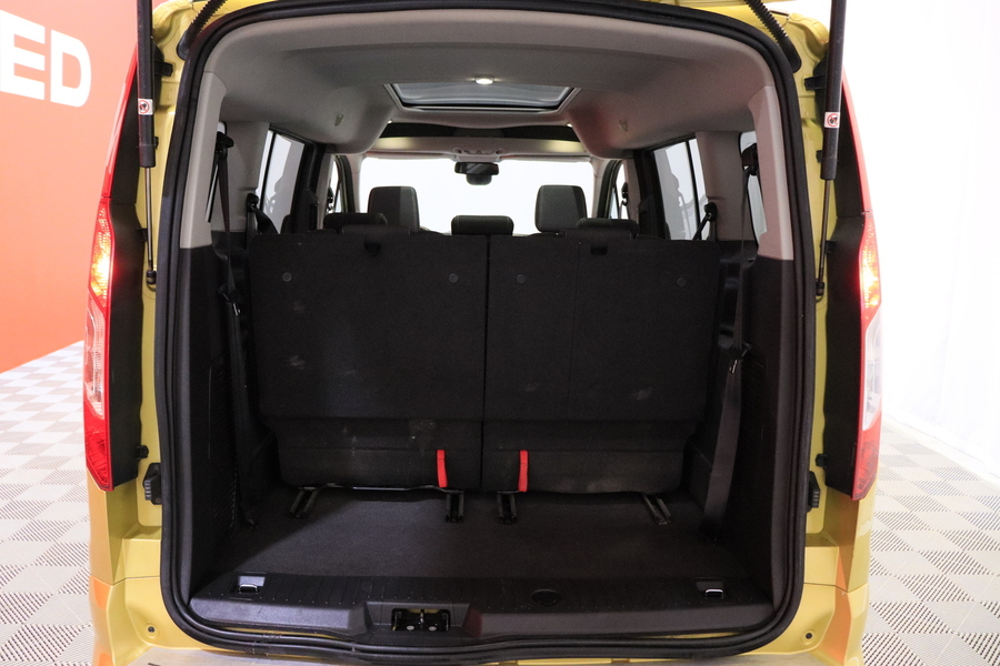 Ford Grand Tourneo Connect vaihtoauto