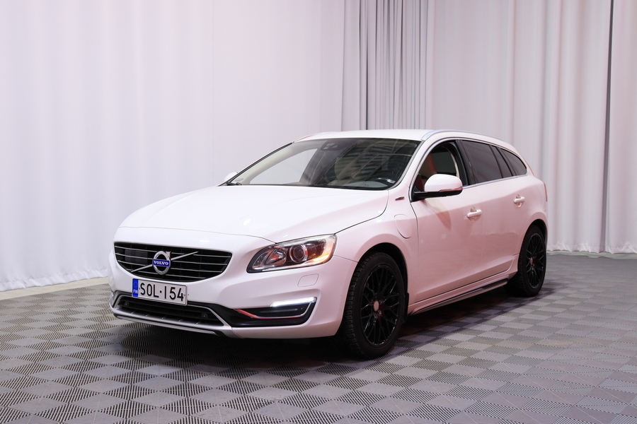 Volvo V60 vaihtoauto