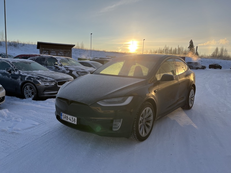 Tesla Model X vaihtoauto