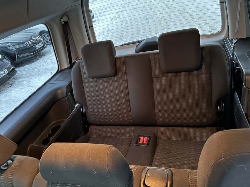 Volkswagen Caddy Maxi vaihtoauto