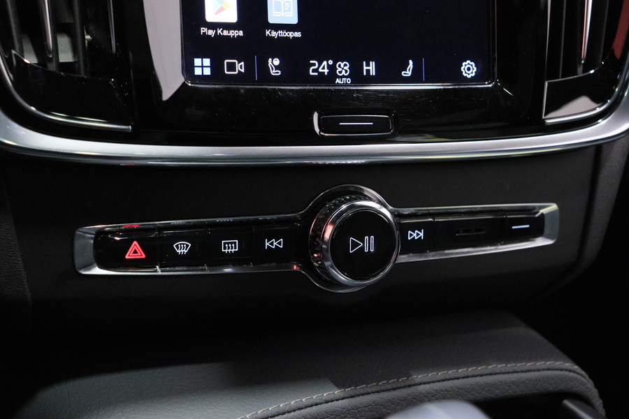 Volvo V90 Cross Country vaihtoauto