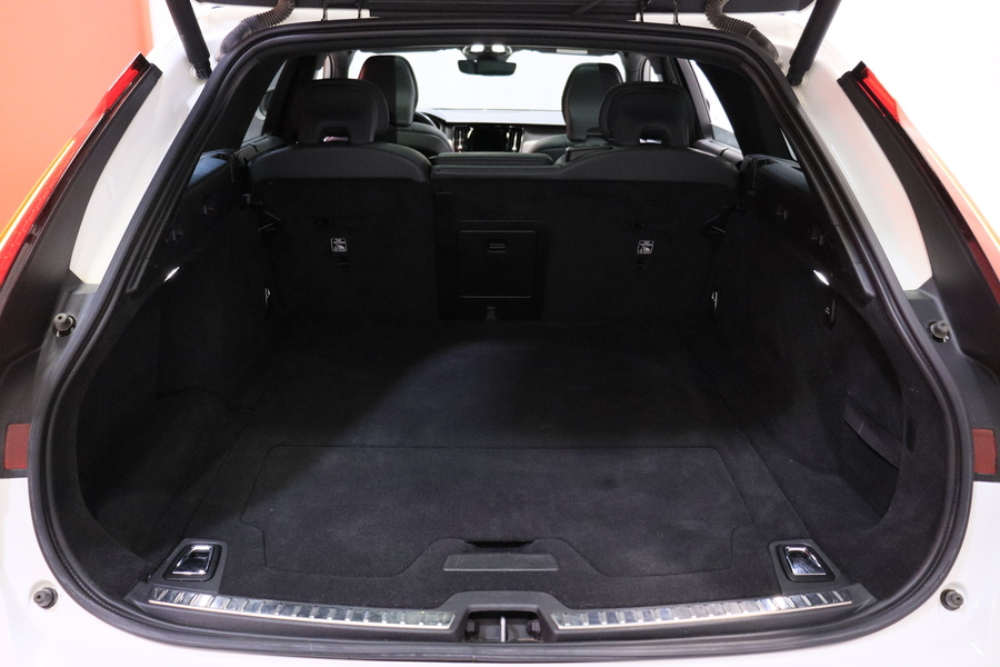 Volvo V90 Cross Country vaihtoauto