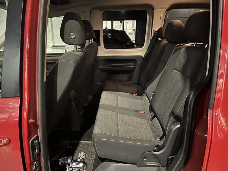 Volkswagen Caddy Maxi vaihtoauto