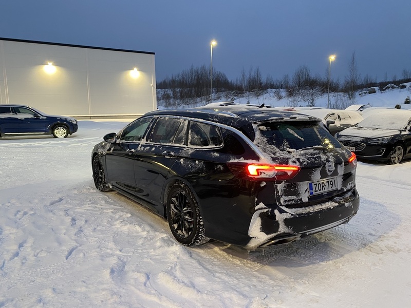 Opel Insignia vaihtoauto