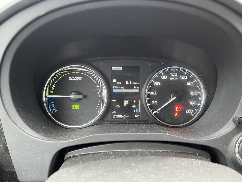 Mitsubishi Outlander PHEV vaihtoauto