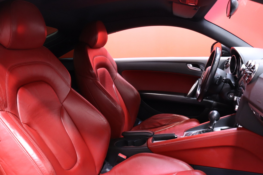 Audi TT vaihtoauto
