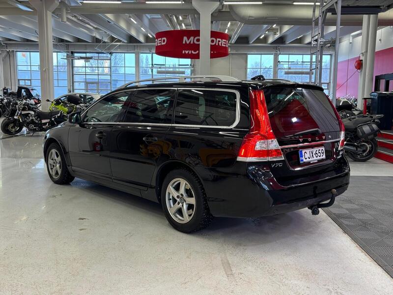 Volvo V70 vaihtoauto