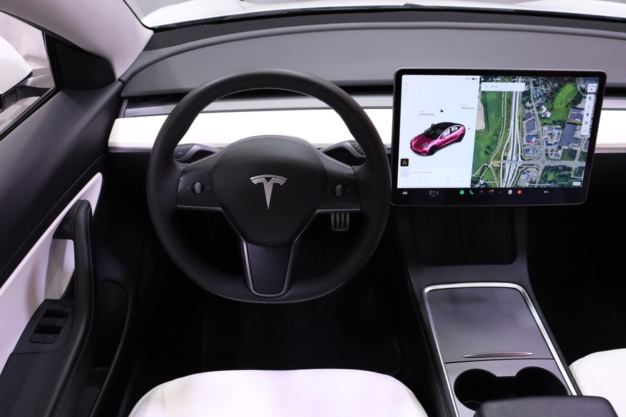 Tesla Model 3 vaihtoauto