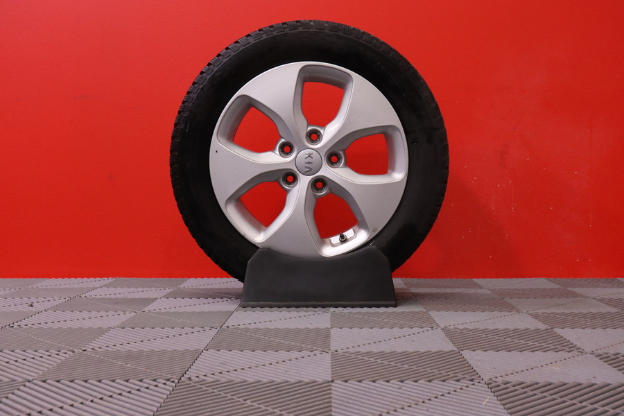 Kia Carens vaihtoauto