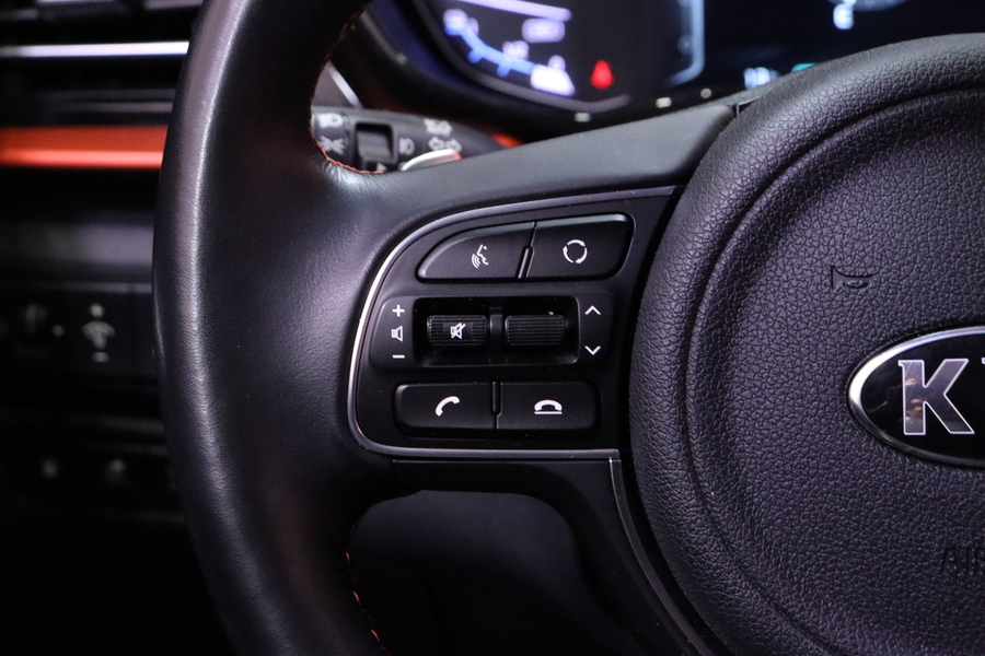 Kia Niro plug-in vaihtoauto