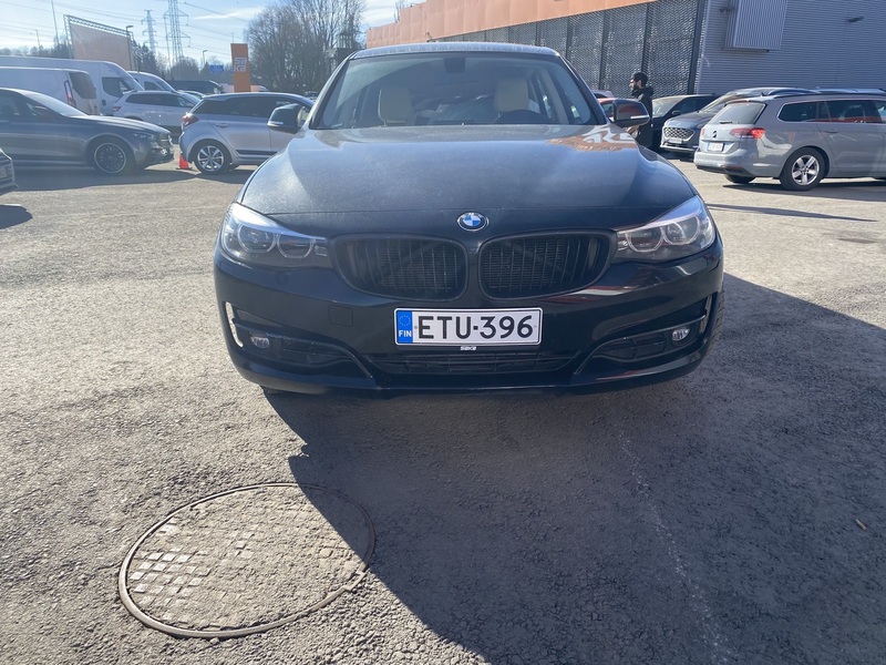 BMW 320 vaihtoauto