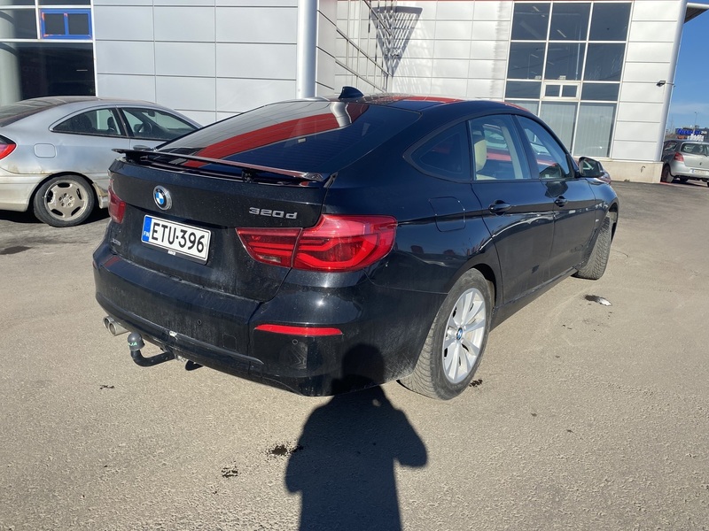 BMW 320 vaihtoauto