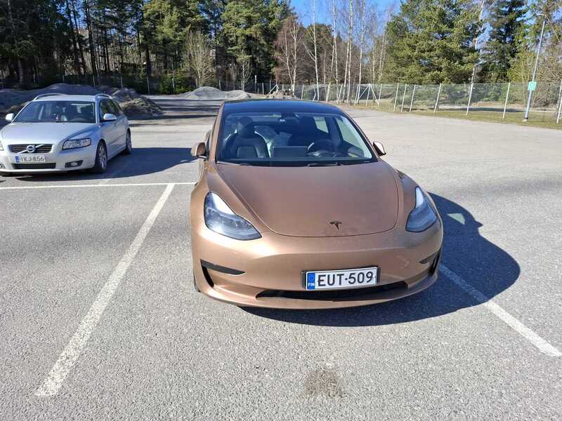 Tesla Model 3 vaihtoauto
