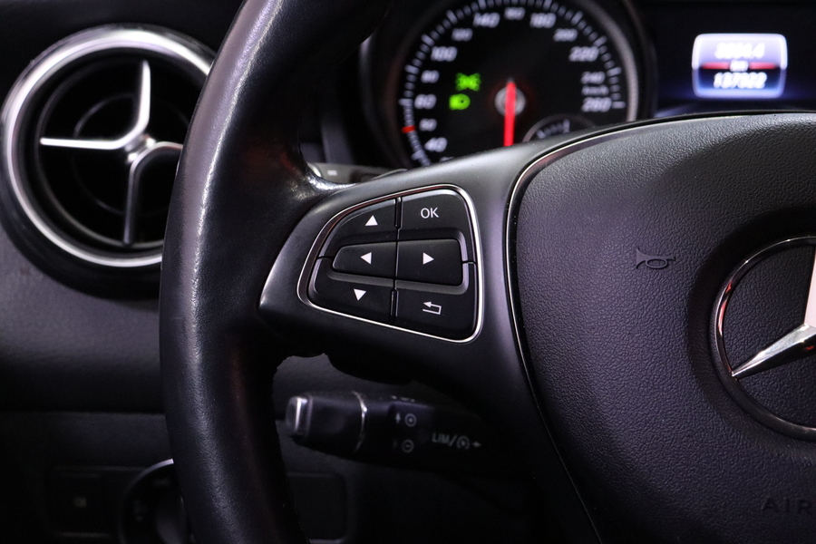 Mercedes-Benz GLA vaihtoauto