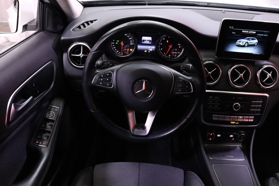 Mercedes-Benz GLA vaihtoauto