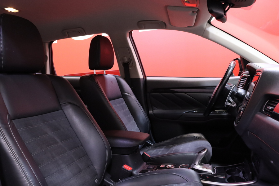 Mitsubishi Outlander vaihtoauto