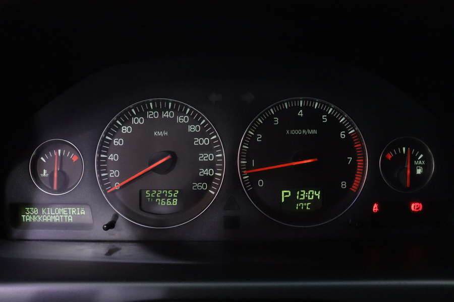 Volvo V70 vaihtoauto