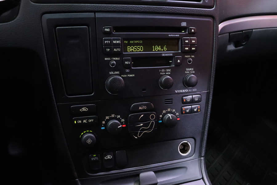 Volvo V70 vaihtoauto