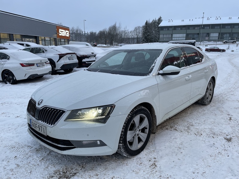 Skoda Superb vaihtoauto
