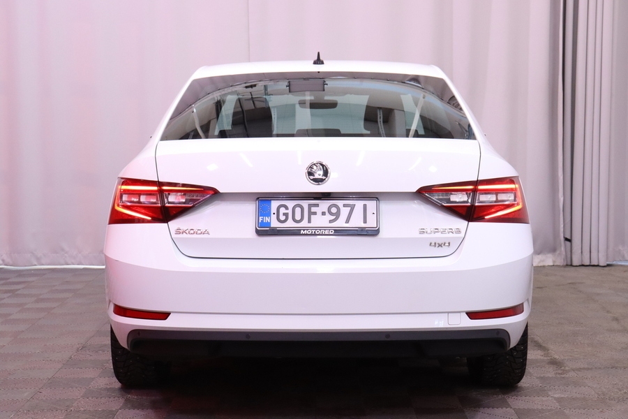 Skoda Superb vaihtoauto