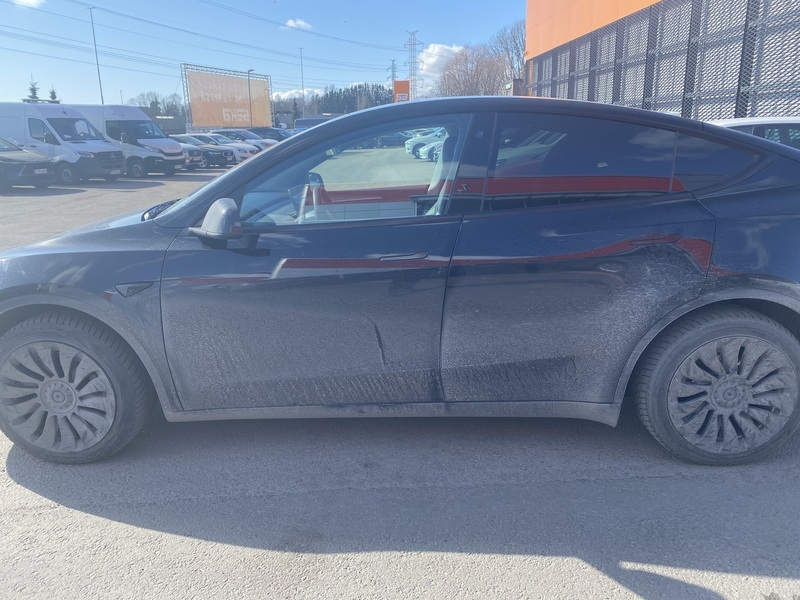 Tesla Model Y vaihtoauto