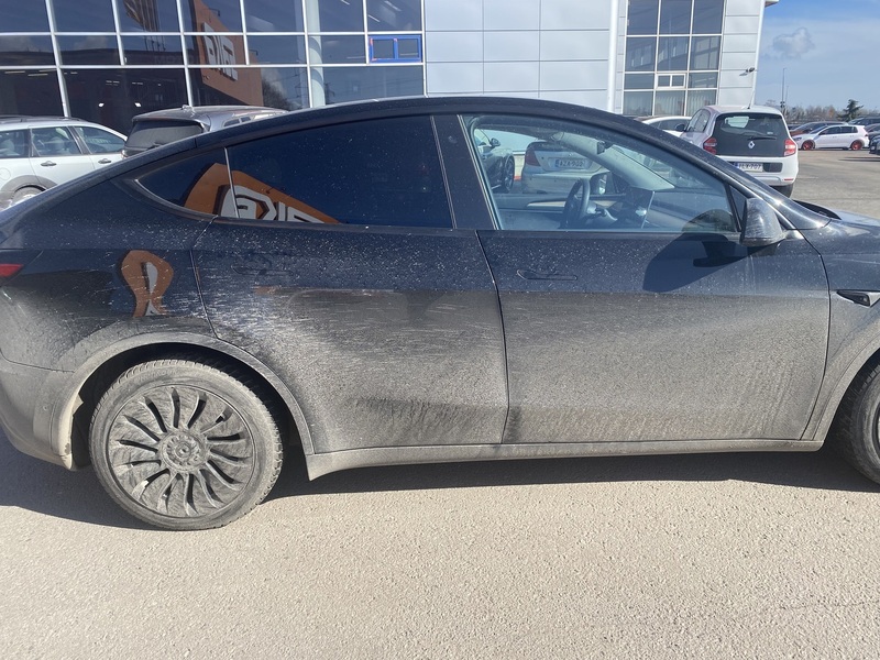 Tesla Model Y vaihtoauto