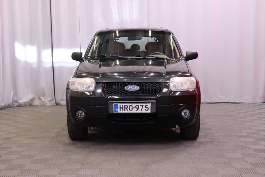 Ford Maverick vaihtoauto