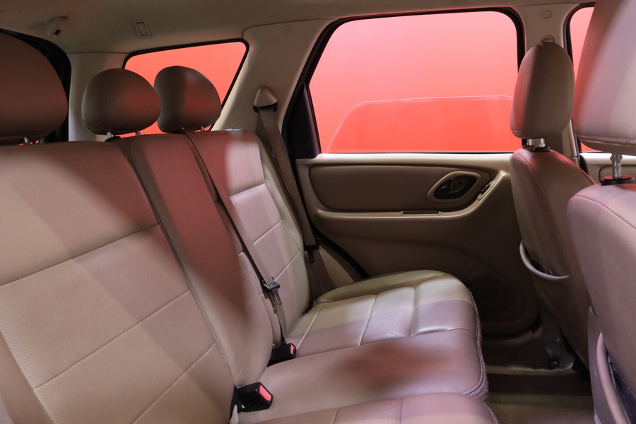 Ford Maverick vaihtoauto