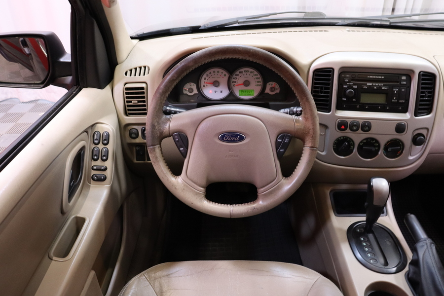 Ford Maverick vaihtoauto