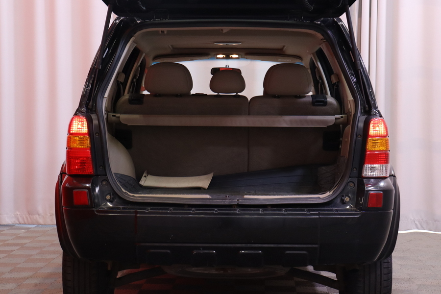 Ford Maverick vaihtoauto