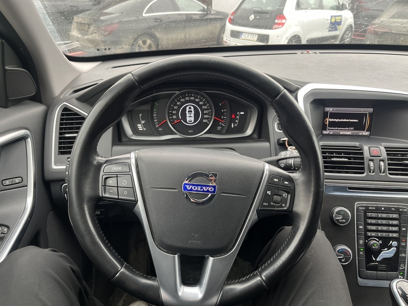 Volvo XC60 vaihtoauto