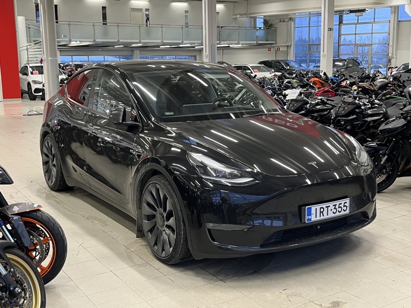 Tesla Model Y vaihtoauto
