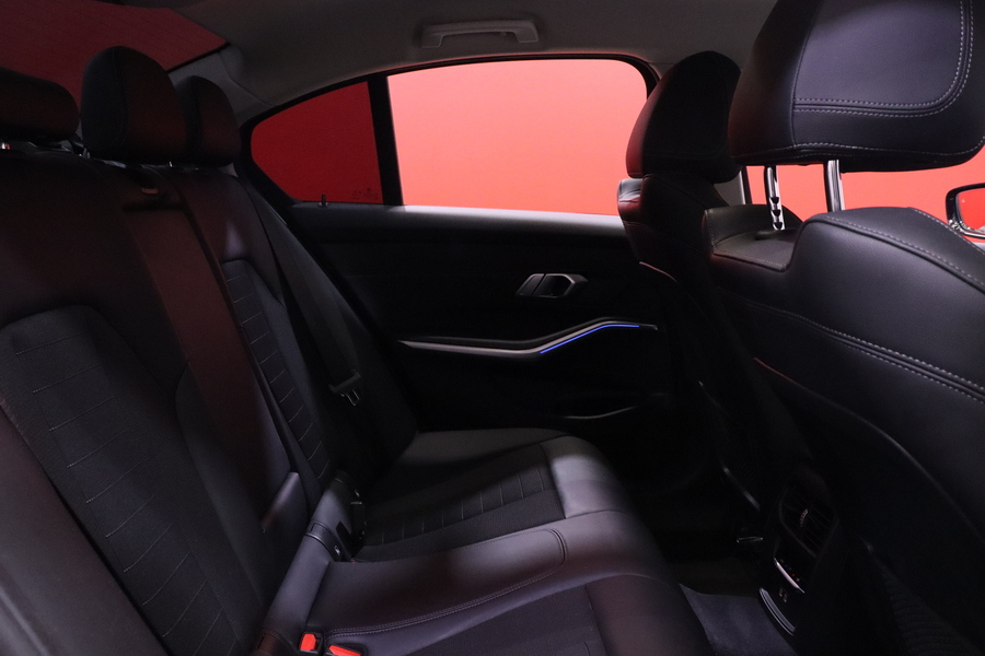 BMW 320 vaihtoauto