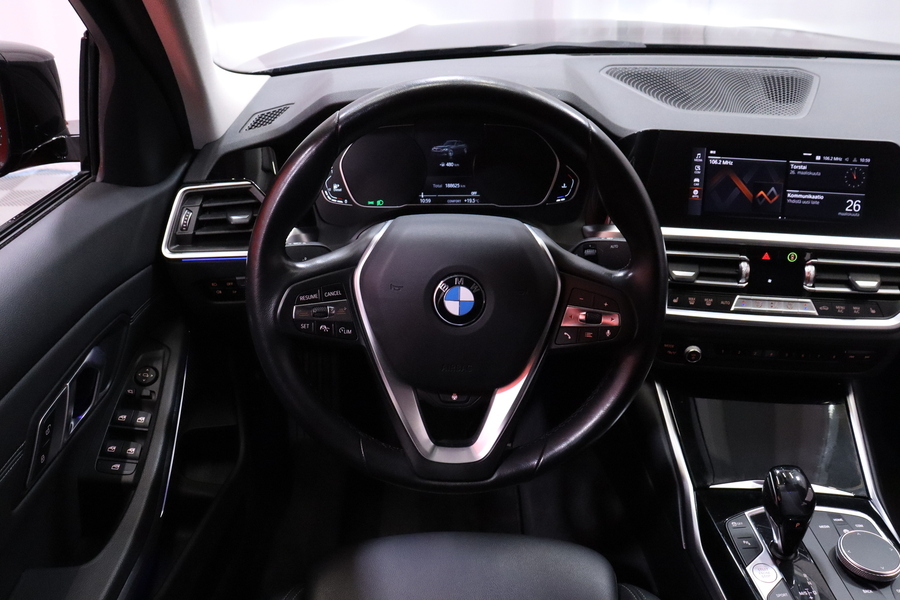 BMW 320 vaihtoauto