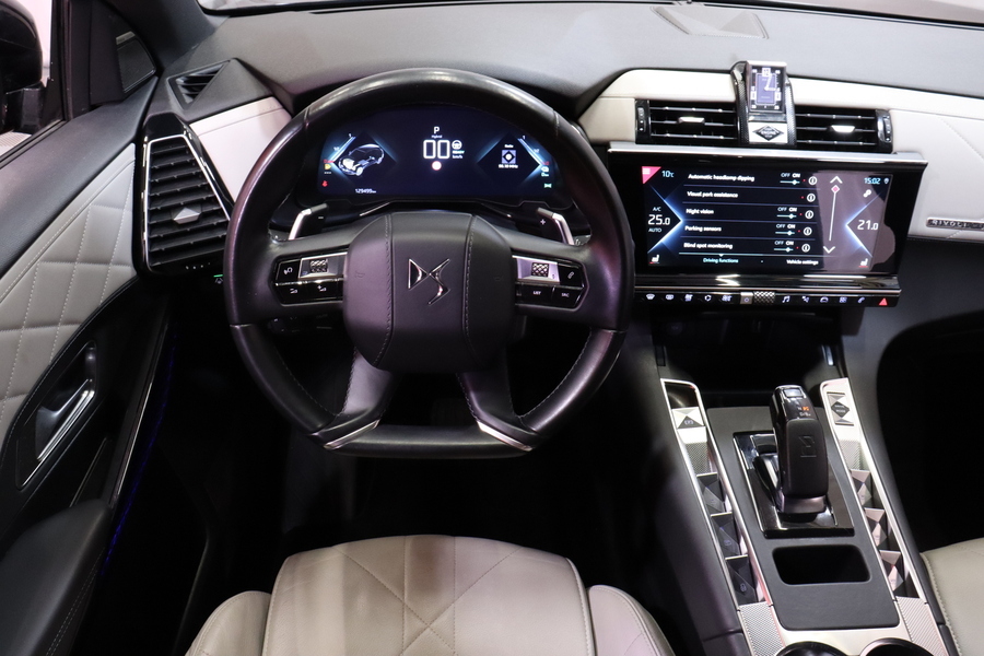 DS 7 vaihtoauto