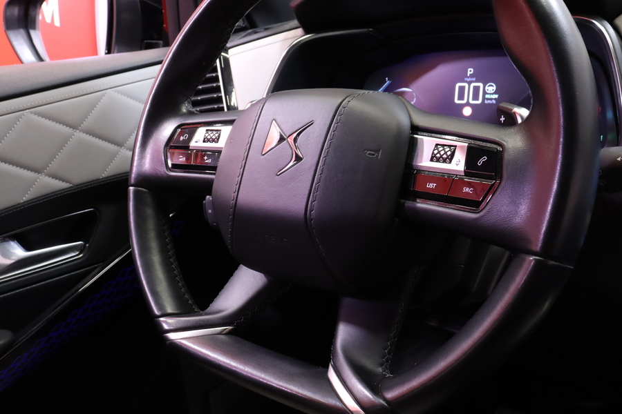 DS 7 vaihtoauto