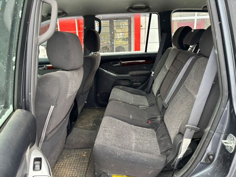 Toyota Land Cruiser vaihtoauto