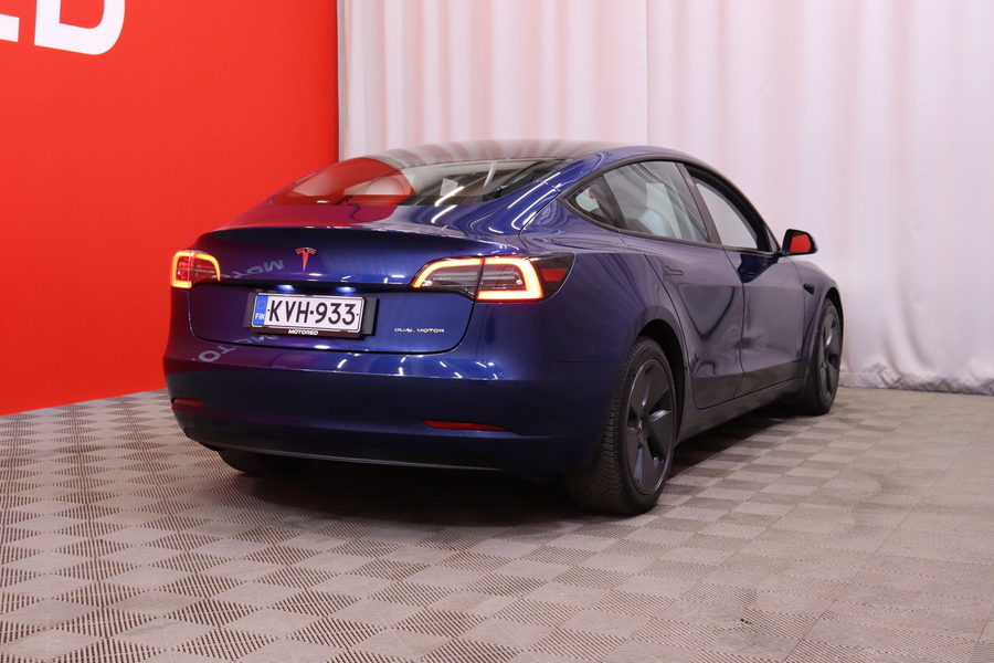 Tesla Model 3 vaihtoauto